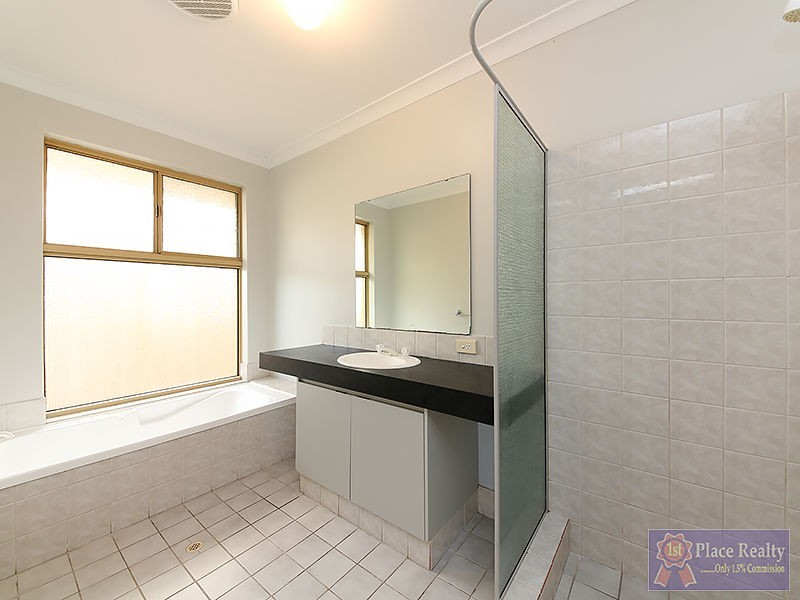 12 Orania Mews, Warnbro WA 6169