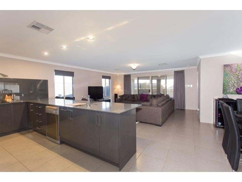 1 Strathallen Street, Baldivis WA 6171