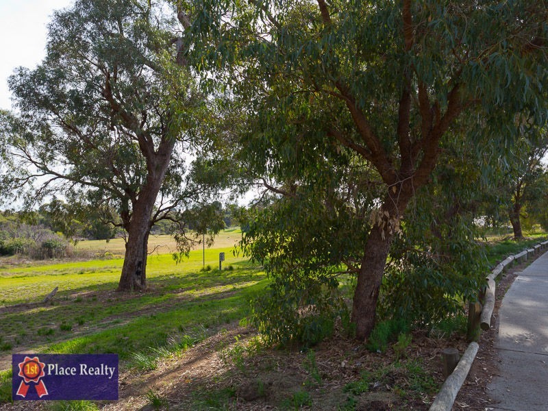 15a Sloan Drive, Leda WA 6170