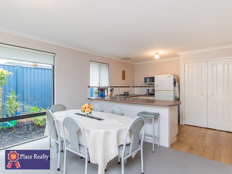 4 Peach Way, Byford WA 6122