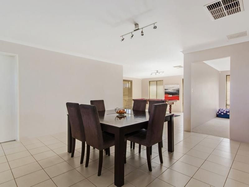 6 Liddell Link, Lakelands WA 6180
