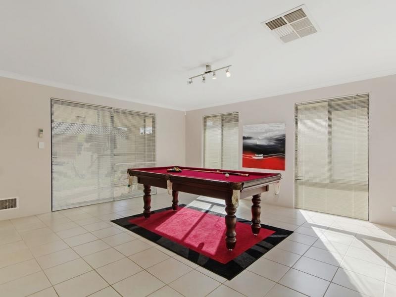 6 Liddell Link, Lakelands WA 6180