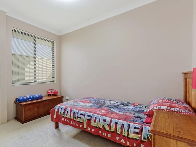 6 Liddell Link, Lakelands WA 6180