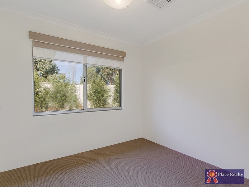 74 Highcliffe Circle, Lakelands WA 6180