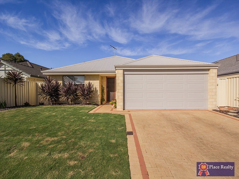 74 Highcliffe Circle, Lakelands WA 6180