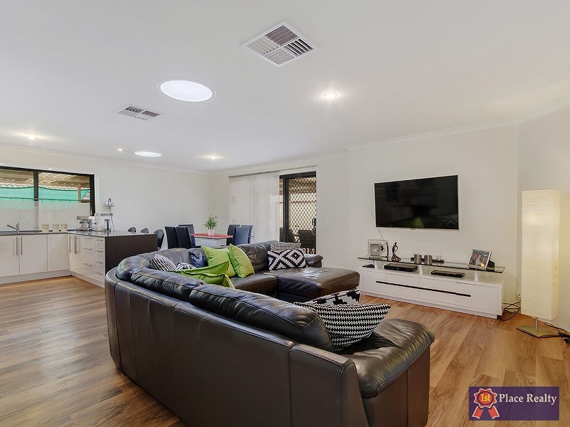 65 Chelmsford Avenue, Port Kennedy WA 6172