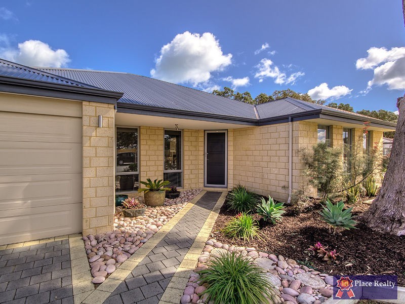 33 Cimarron Edge, Meadow Springs WA 6210