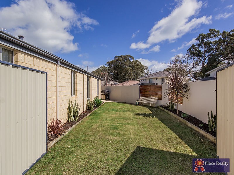 33 Cimarron Edge, Meadow Springs WA 6210