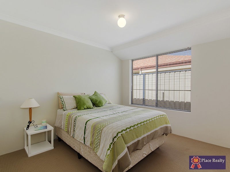 33 Cimarron Edge, Meadow Springs WA 6210