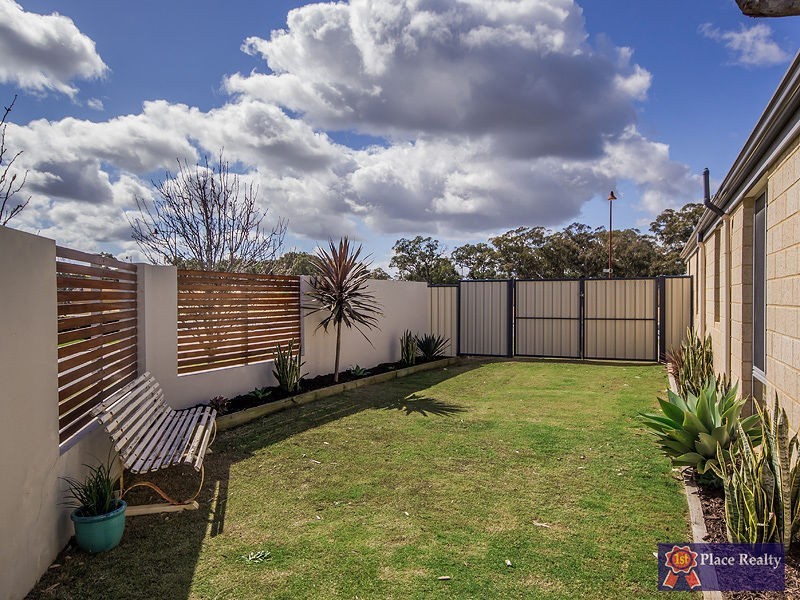 33 Cimarron Edge, Meadow Springs WA 6210