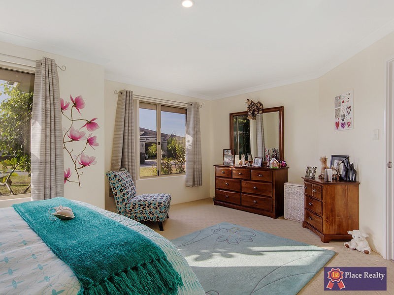 35 Ellington Terrace, Port Kennedy WA 6172