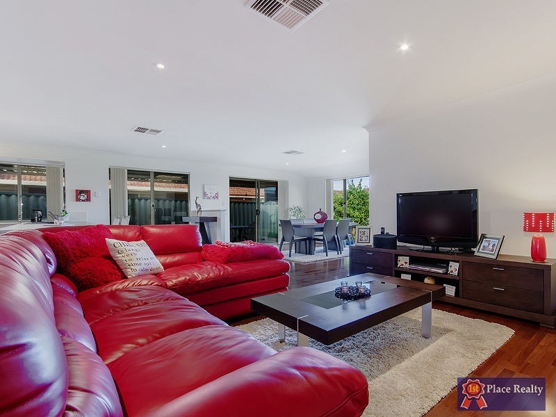 35 Ellington Terrace, Port Kennedy WA 6172