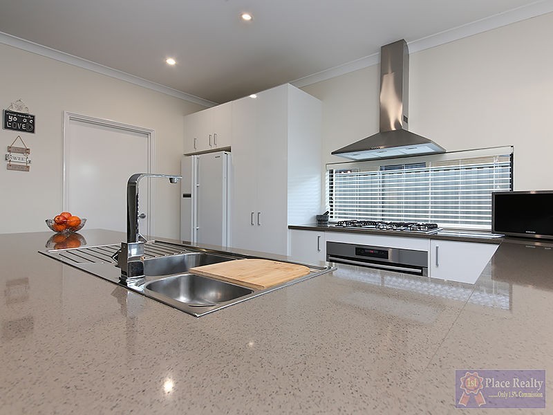 49 Weewar Circuit, South Yunderup WA 6208