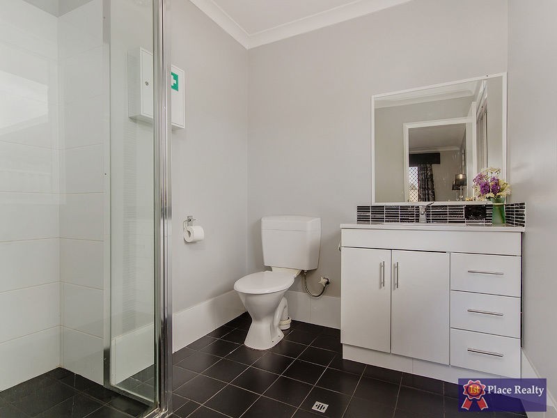 10 Taranto Walk, Secret Harbour WA 6173