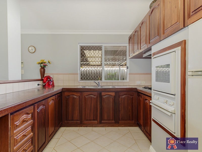 10 Taranto Walk, Secret Harbour WA 6173