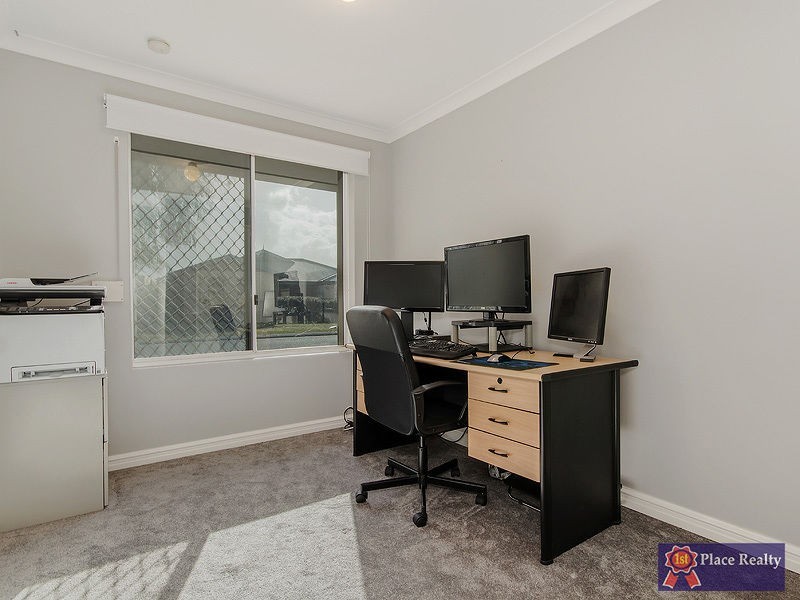 10 Taranto Walk, Secret Harbour WA 6173