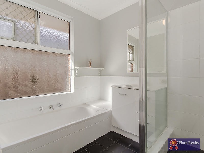 10 Taranto Walk, Secret Harbour WA 6173