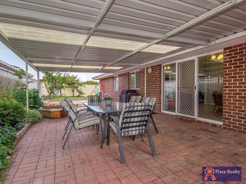 10 Taranto Walk, Secret Harbour WA 6173