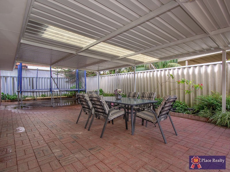 10 Taranto Walk, Secret Harbour WA 6173