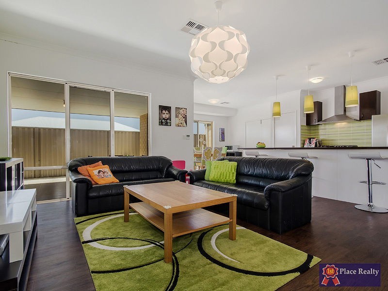 16 D’Arcole Turn, Secret Harbour WA 6173