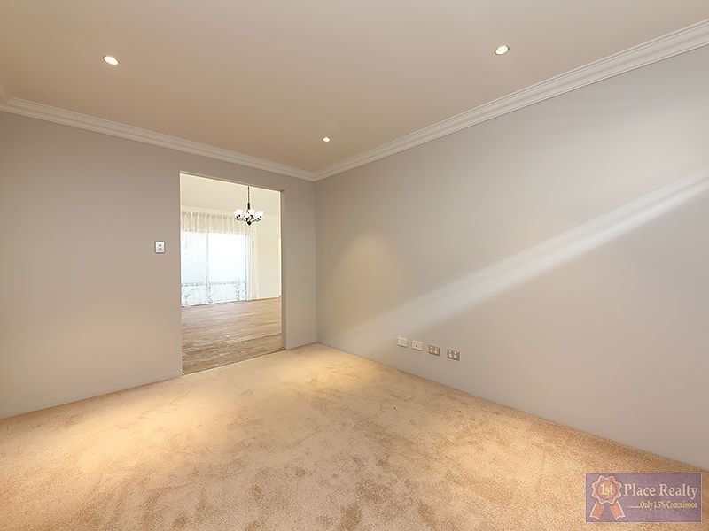 97 Waterlily Drive, Dudley Park WA 6210