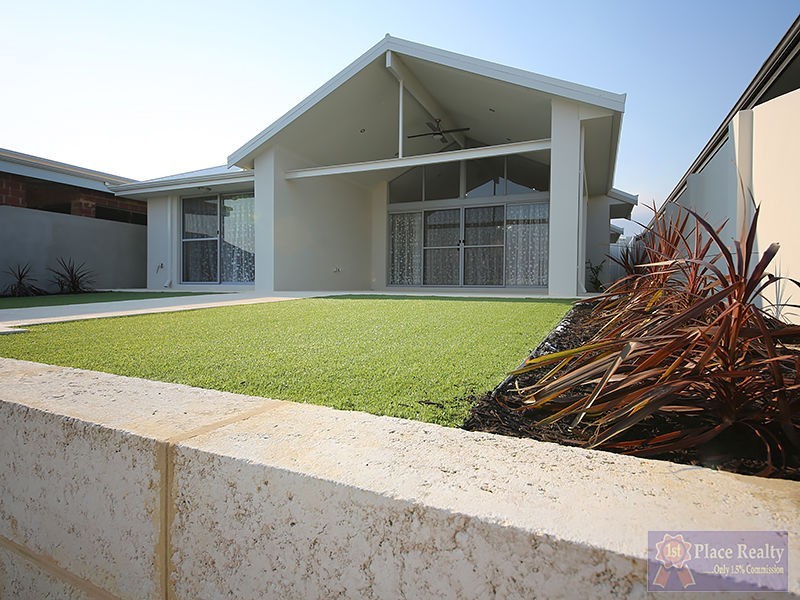 97 Waterlily Drive, Dudley Park WA 6210