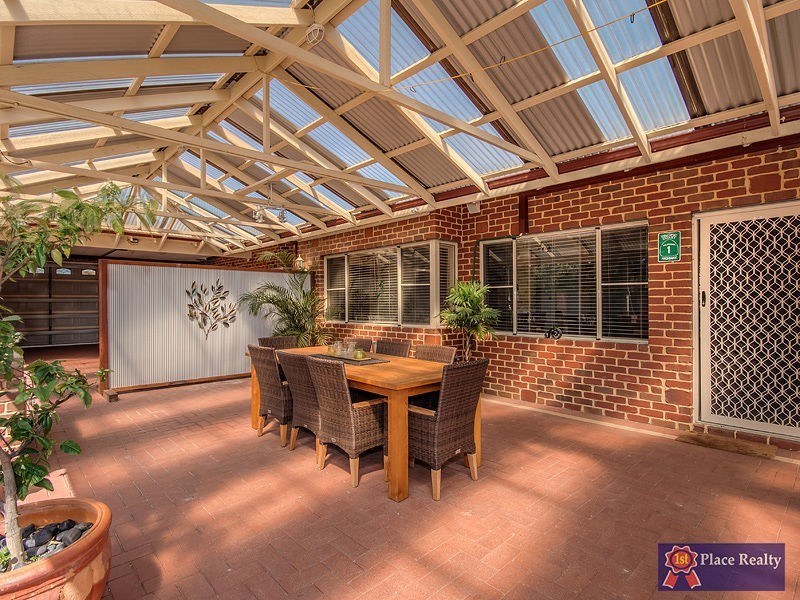 5 Kingsbridge Road, Warnbro WA 6169