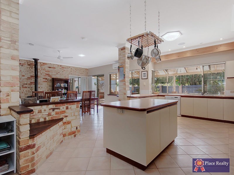 5 Kingsbridge Road, Warnbro WA 6169