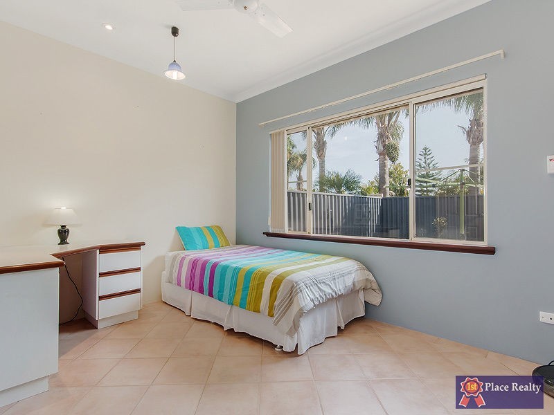 5 Kingsbridge Road, Warnbro WA 6169