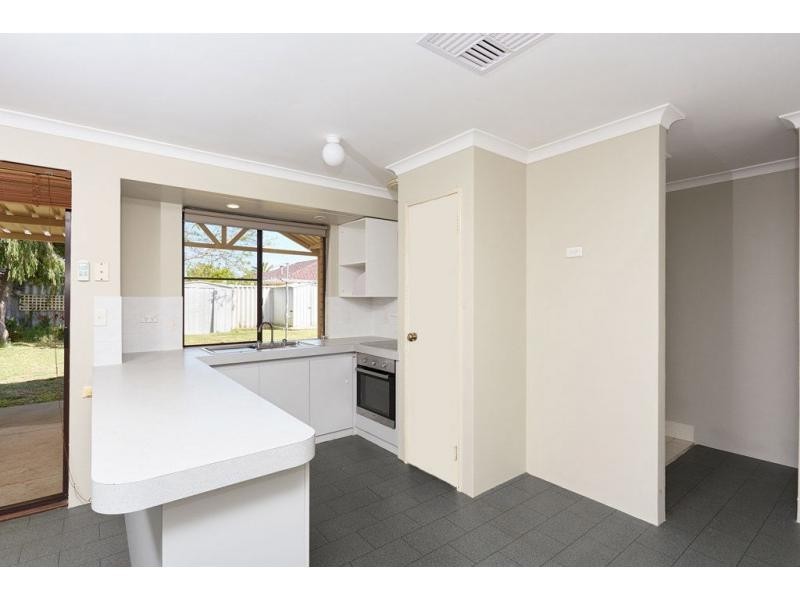 7 Panama Place, Safety Bay WA 6169