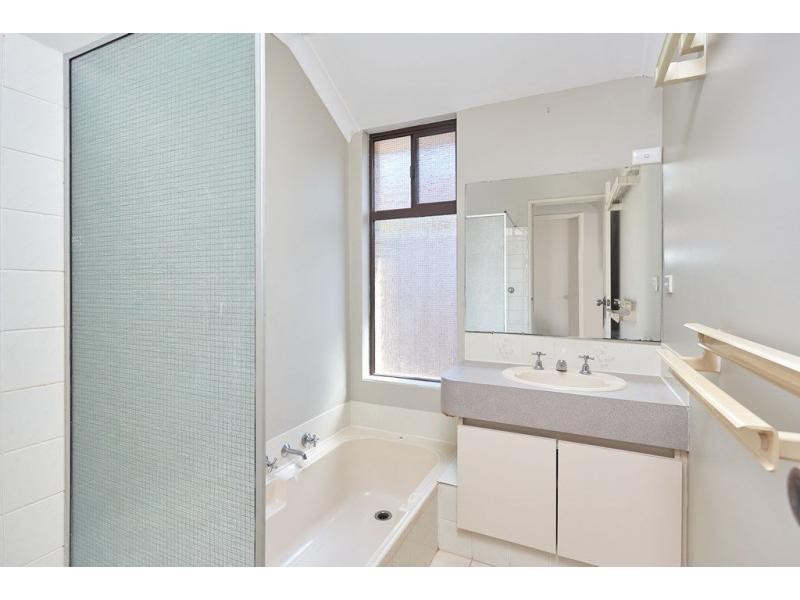 7 Panama Place, Safety Bay WA 6169