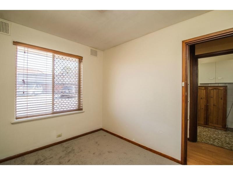 Unit 4/5 Welshpool Road, St James WA 6102