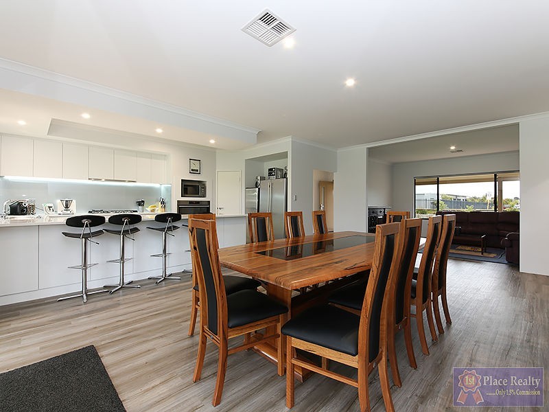 17 Wodalla Parade, Byford WA 6122