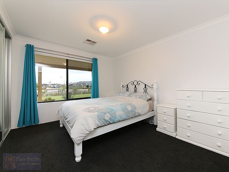 17 Wodalla Parade, Byford WA 6122