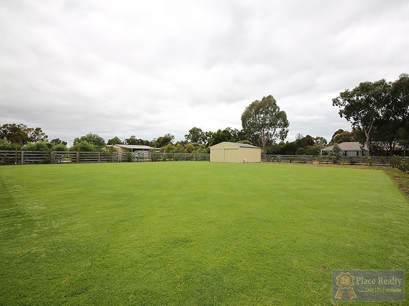 17 Wodalla Parade, Byford WA 6122