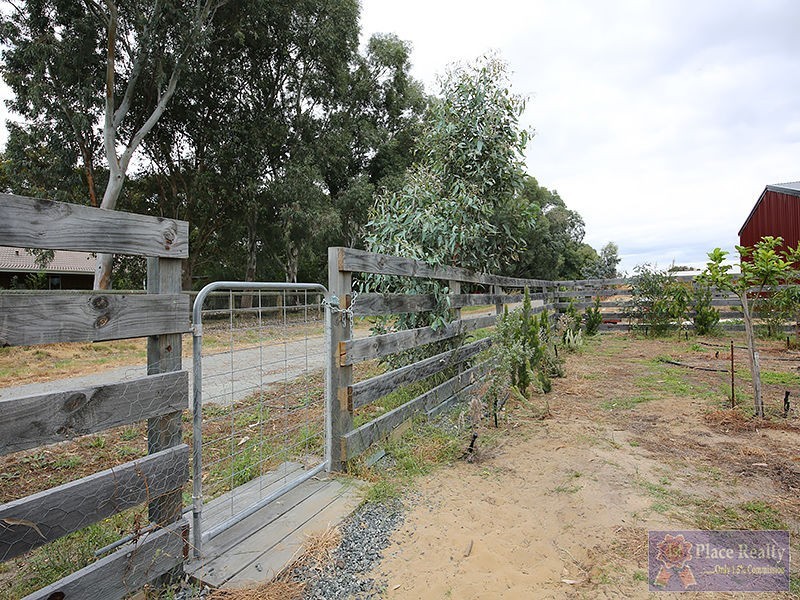 17 Wodalla Parade, Byford WA 6122