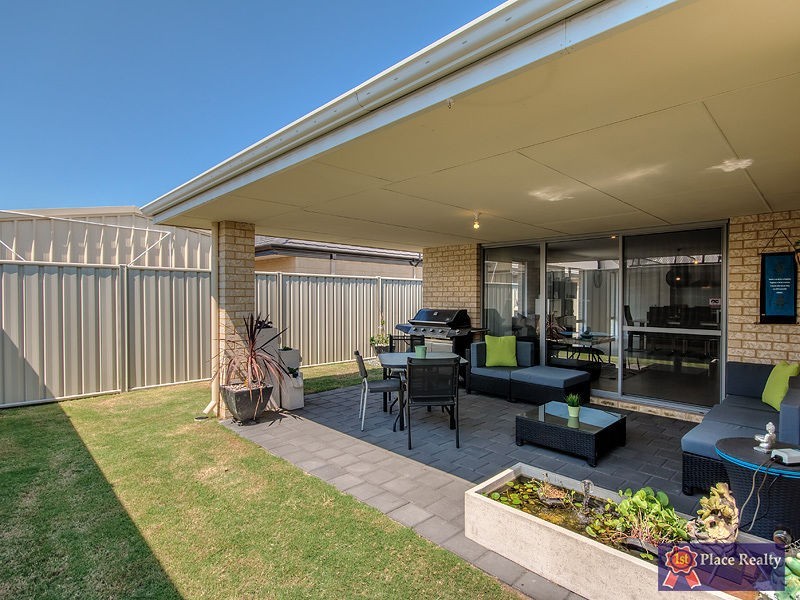 14 Narloo Way, Golden Bay WA 6174