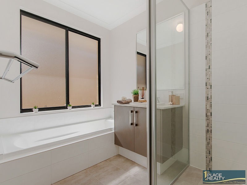 3 Greenville Vista, Meadow Springs WA 6210