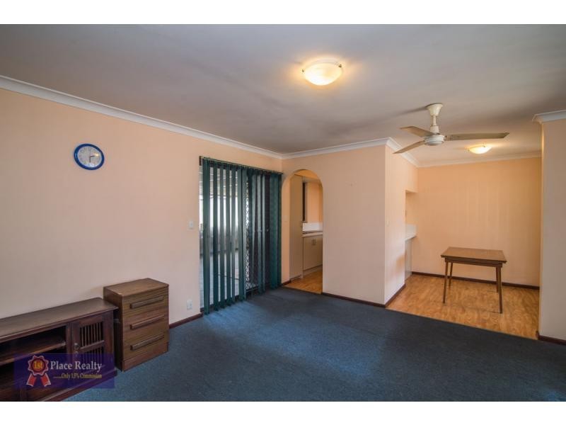 11 Elliot Place, Thornlie WA 6108