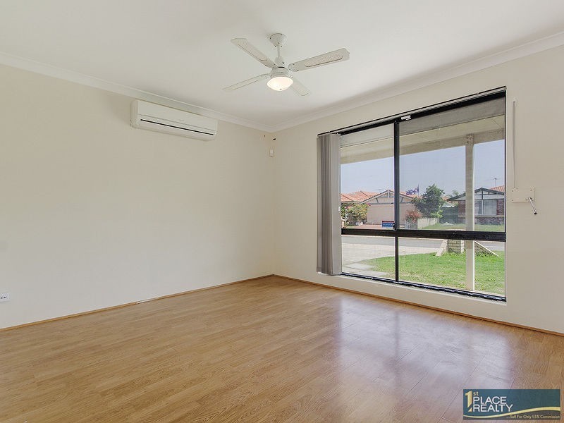 10 Dunlowe Loop, Warnbro WA 6169