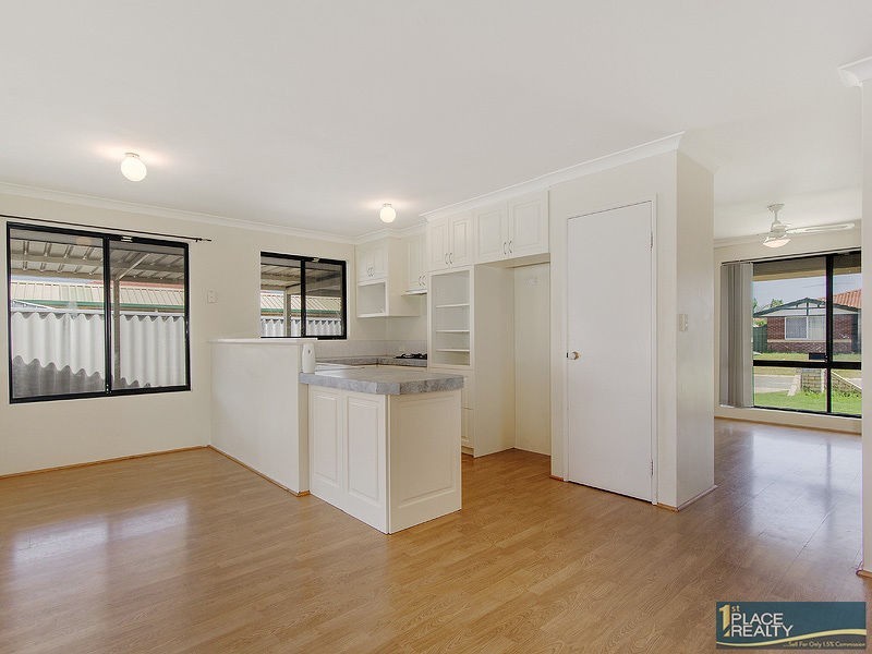 10 Dunlowe Loop, Warnbro WA 6169