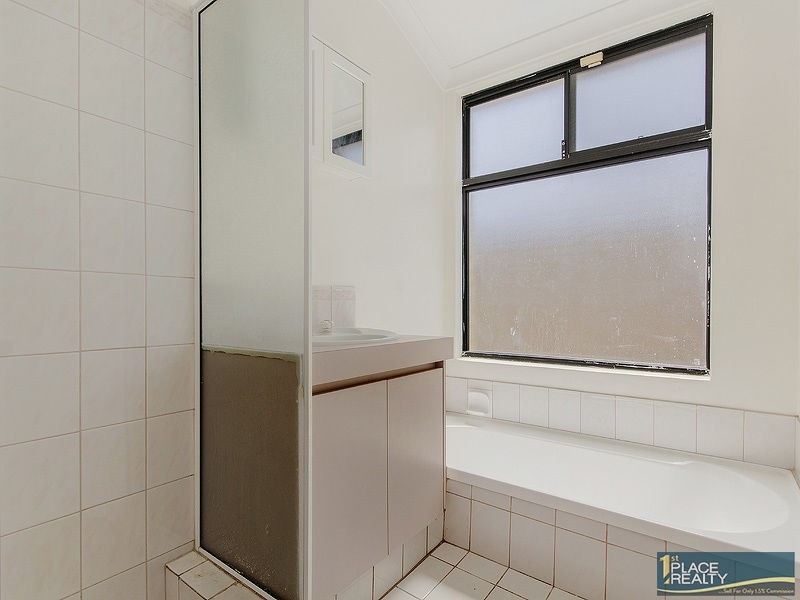 10 Dunlowe Loop, Warnbro WA 6169