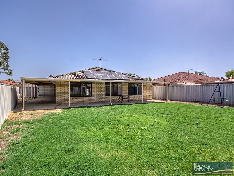 10 Dunlowe Loop, Warnbro WA 6169