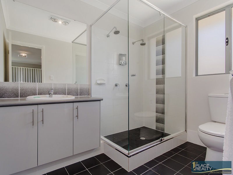 28 Glendale Street, Meadow Springs WA 6210