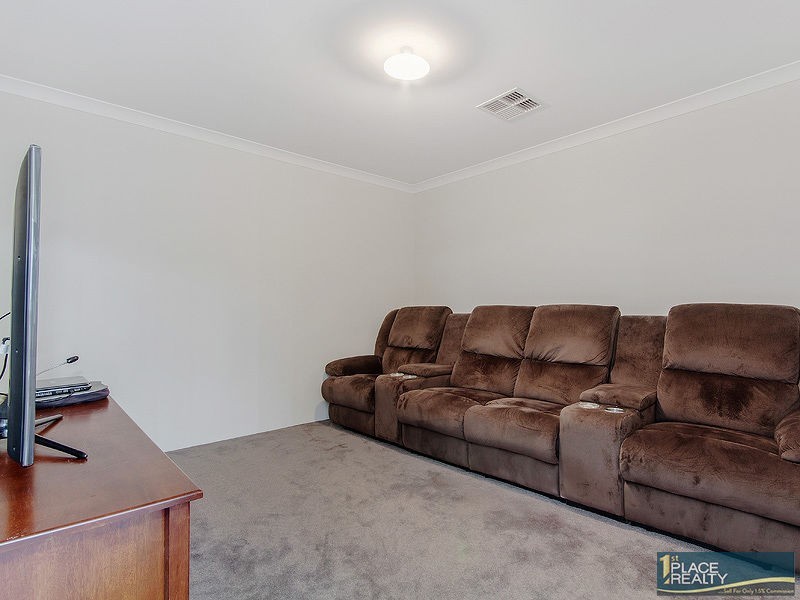 28 Glendale Street, Meadow Springs WA 6210