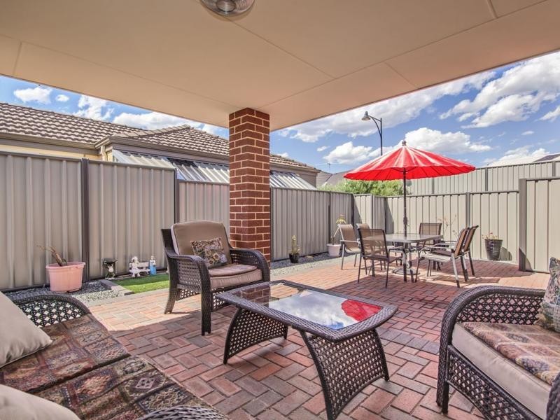 32 Kingaroy Drive, Baldivis WA 6171