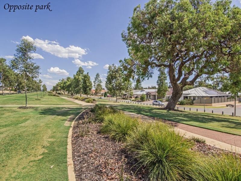 32 Kingaroy Drive, Baldivis WA 6171