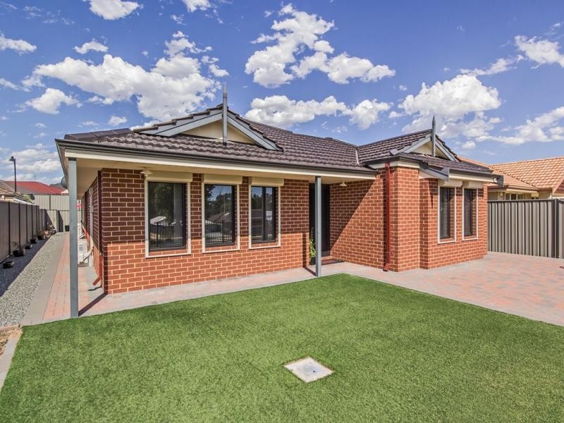 32 Kingaroy Drive, Baldivis WA 6171