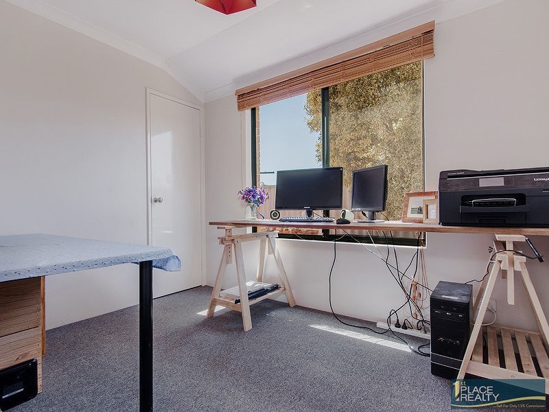 32 Vancouver Circle, Waikiki WA 6169