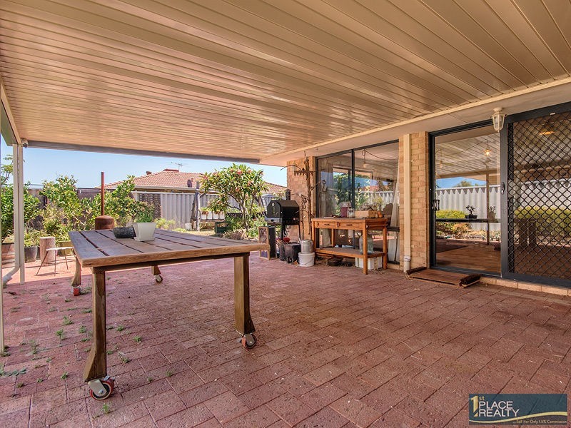 32 Vancouver Circle, Waikiki WA 6169